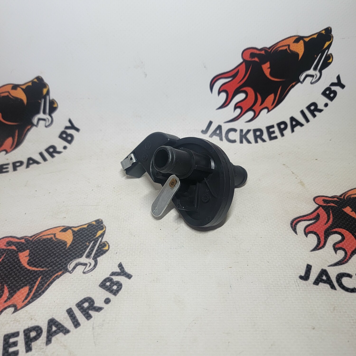 Кран отопителя JCB 25/221239 Кран отопителя JCB 25/221239