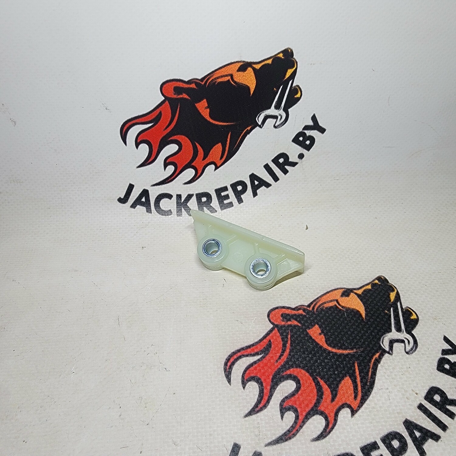 Успокоитель цепи ГРМ верхний Ford 1372438 Успокоитель цепи ГРМ верхний Ford 1372438