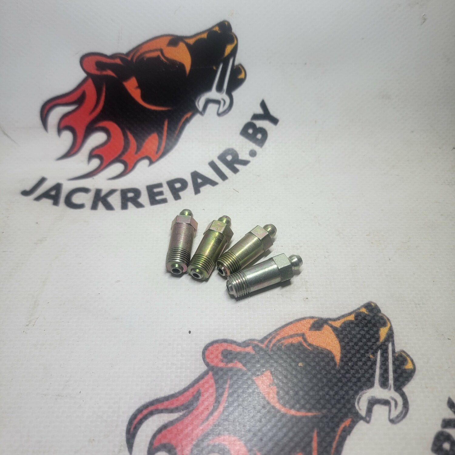 Масленка длинная JCB 454/17401