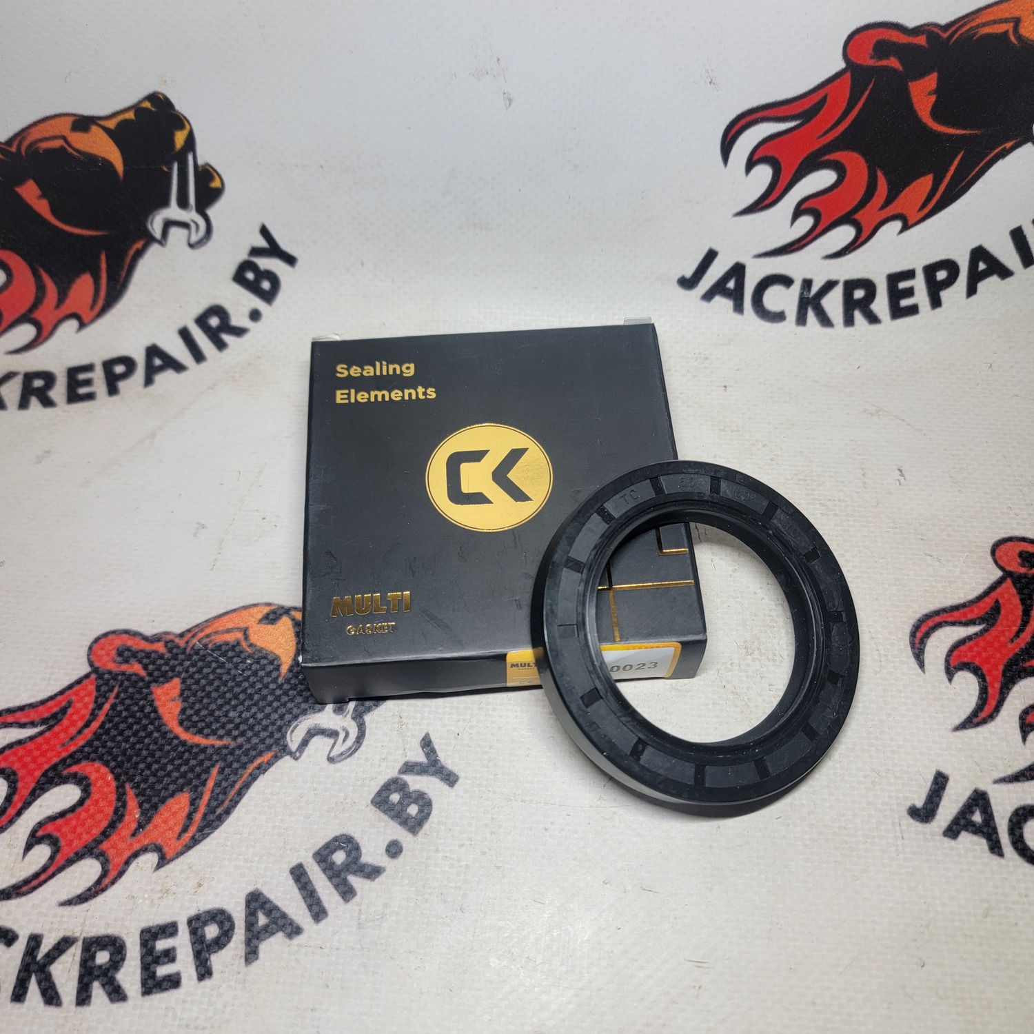 Сальник хвостовика главной пары JCB 904/50023