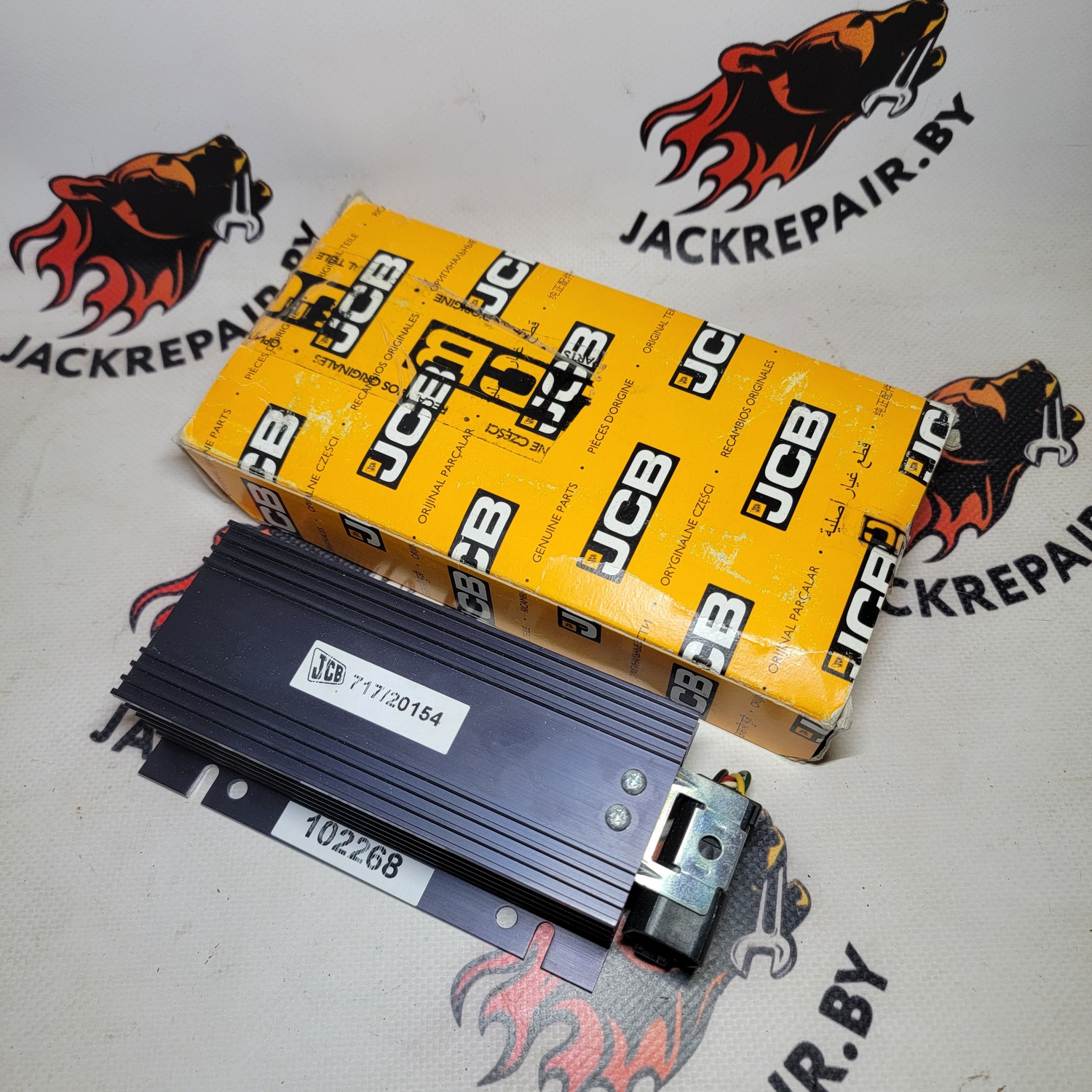Преобразователь напряжения 24v/12v JCB 717/20154