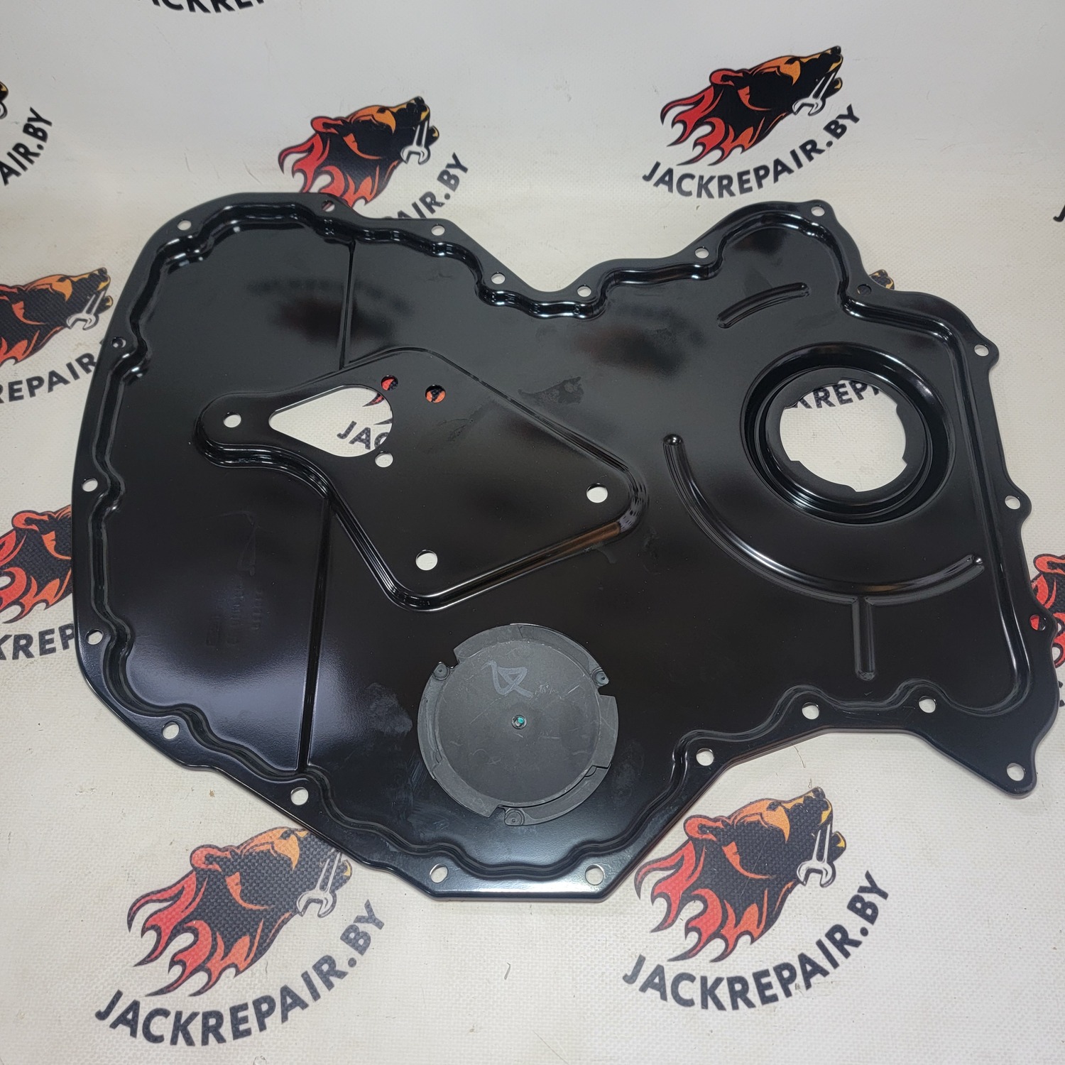 Крышка мотора передняя Ford 1738863 Крышка мотора передняя Ford 1738863