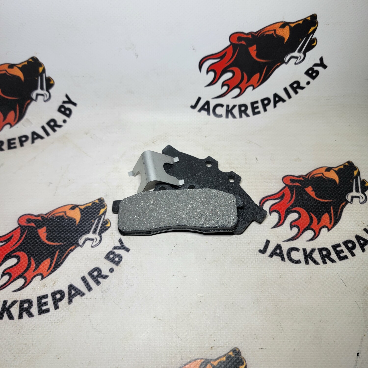 Тормозные колодки ручника CNH 87309170